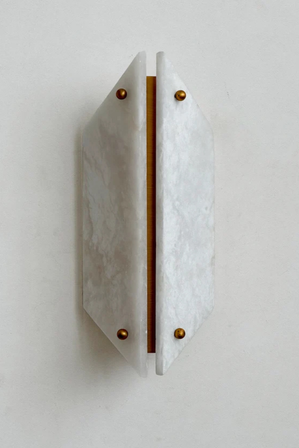 Valva Alabaster Sconce