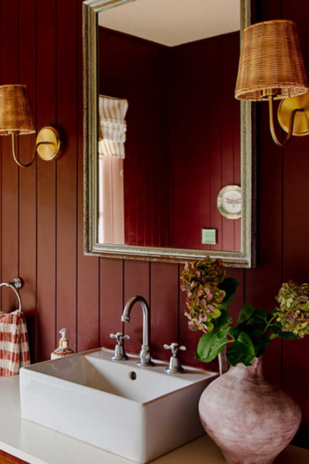 Athena Wall Light