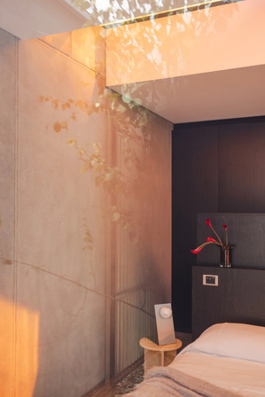 Lean | Glass & Stainless Steel Table Lamp