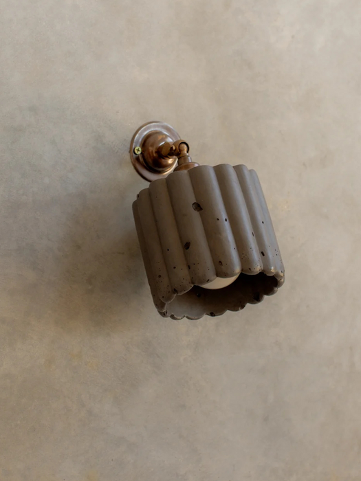 Small Fluted Wall Light with Knuckle